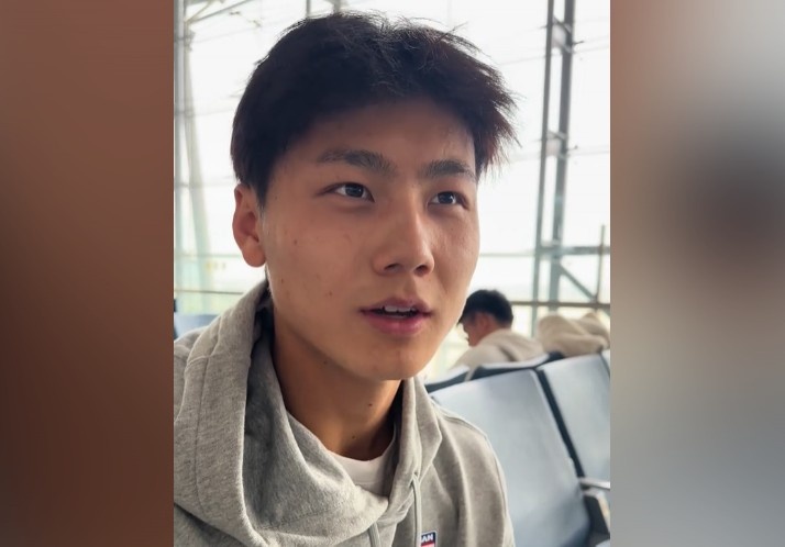 為何半場過后不久被換下？毛偉杰：兩條腿特別緊，李導(dǎo)怕我受傷