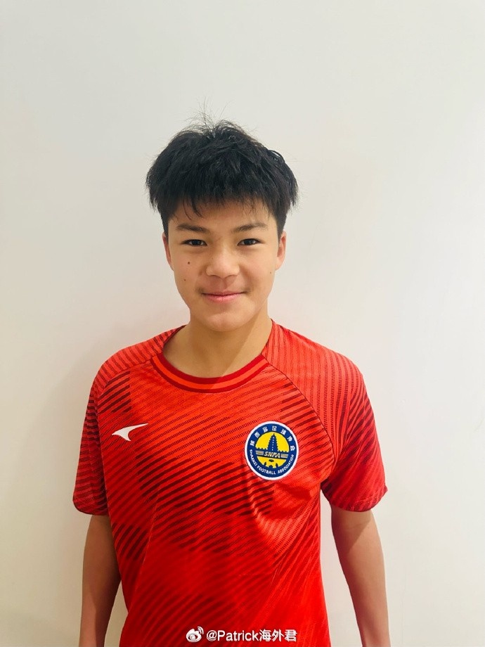 博主：劉凱源本賽季西班牙加泰U16優(yōu)選聯賽首發(fā)18次，已打入9球