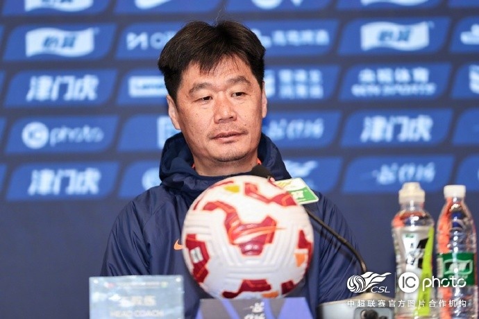 李霄鵬：希望明天比賽能打出一些新的東西，取得一個(gè)好的結(jié)果