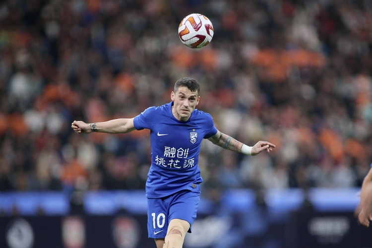 斯基拉：中超舊將斯坦丘接近免簽加盟熱那亞，合同期限到2027年