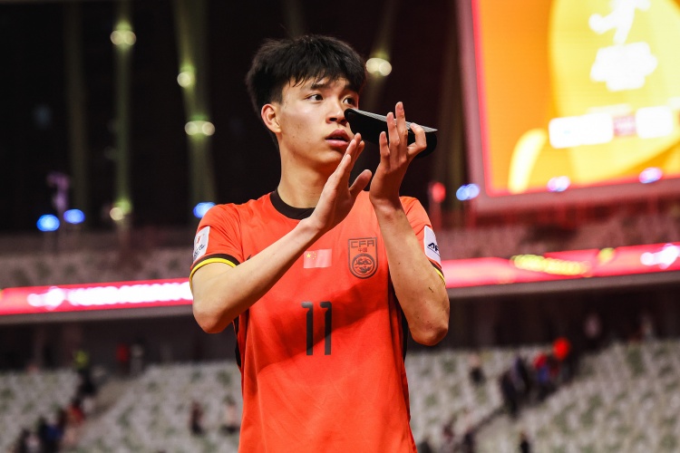 期待首秀！18歲王鈺棟入選中澳戰(zhàn)名單&穿11號(hào)，首進(jìn)國(guó)足正賽名單