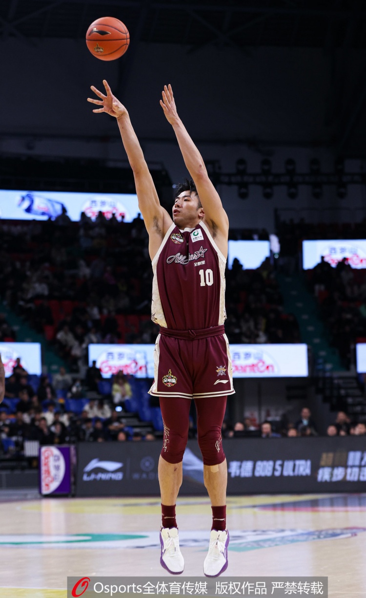 北控隊(duì)史首人！鄒雨宸13中11砍全隊(duì)最高23分 當(dāng)選全明星MVP